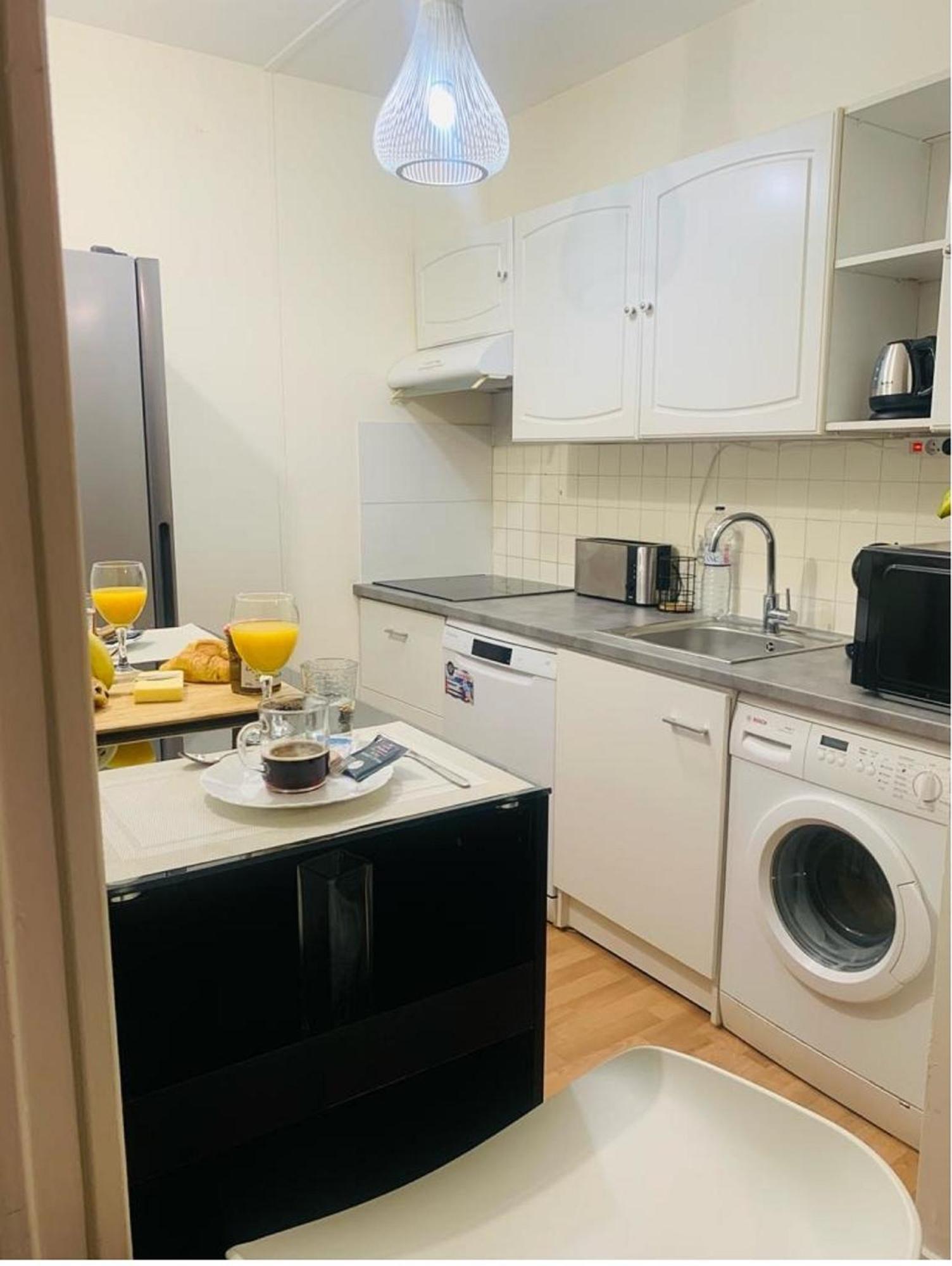 Appartement Calme Et Chaleureux Proche De Paris Courbevoie Bagian luar foto